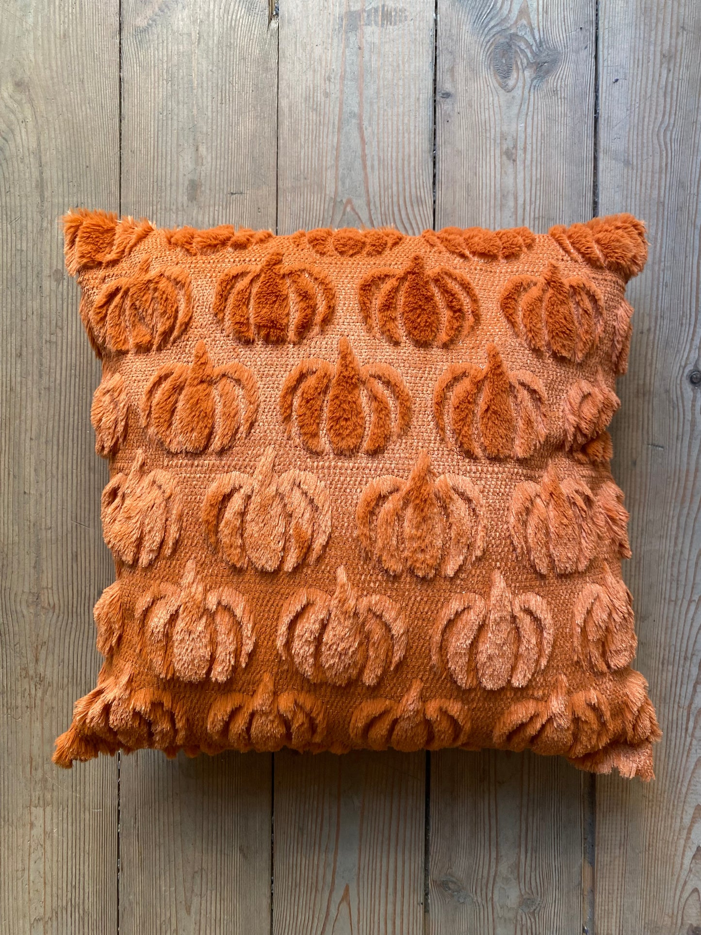 כרית נוי פרוותית