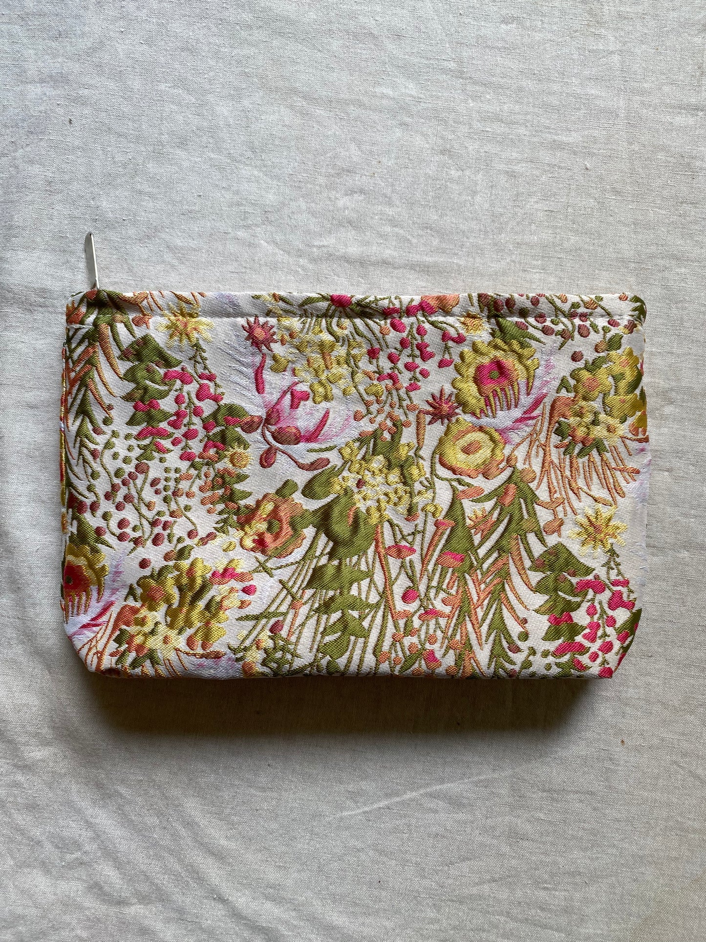 תיק איפור / רחצה