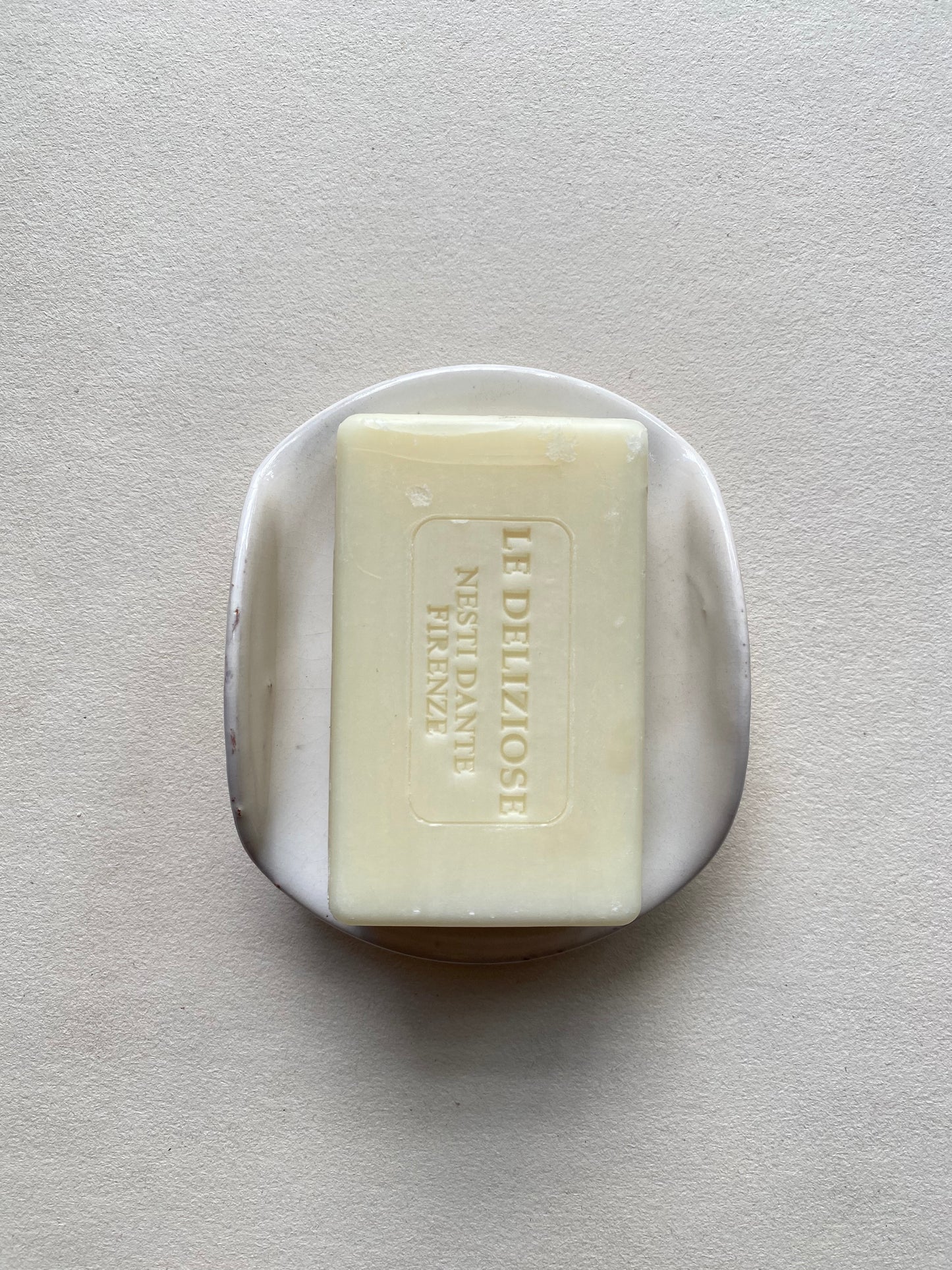 סבוניה חרס לבן