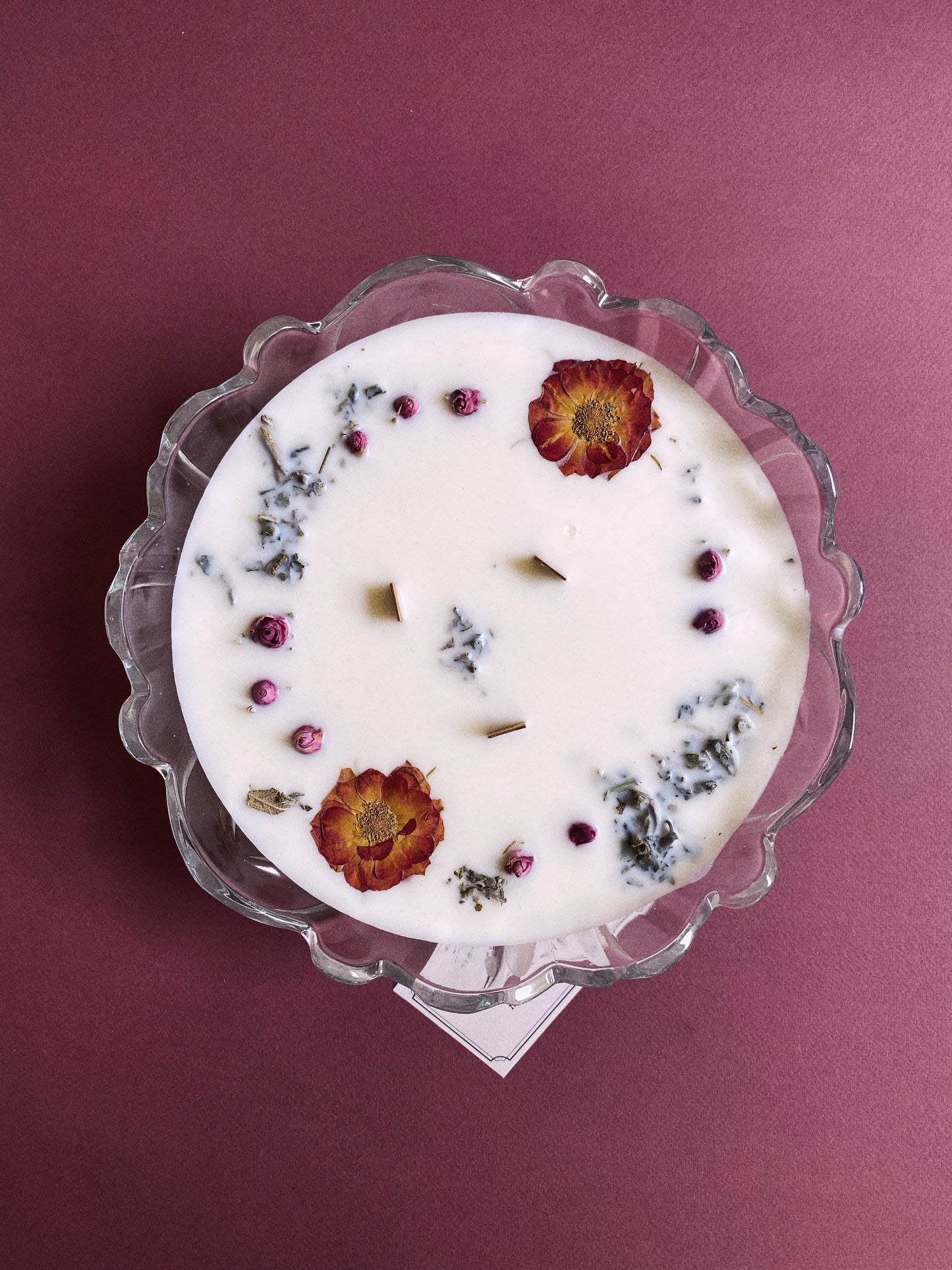 נר מרווה ופרחים 3 פתילי עץ