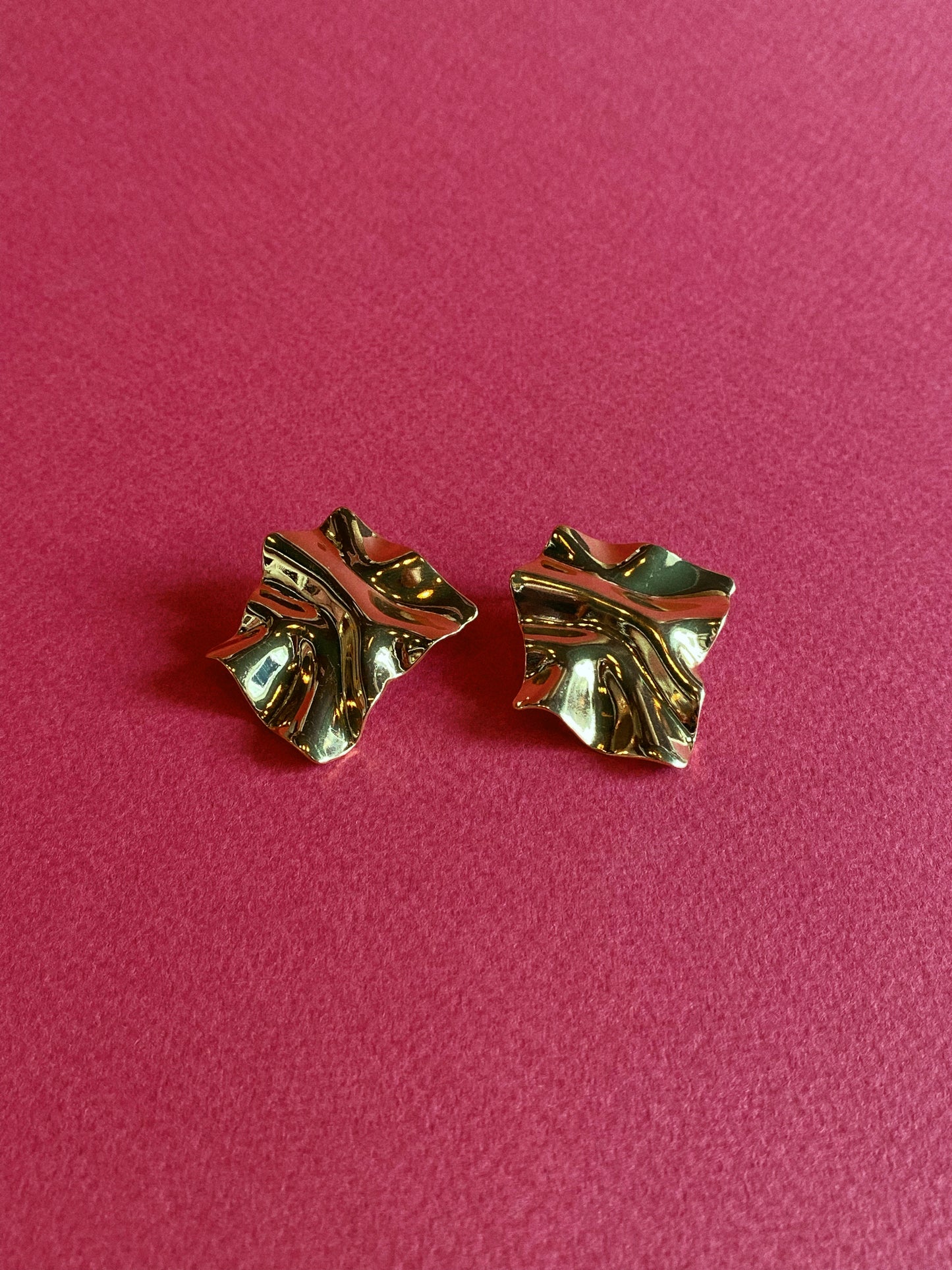 עגילים מרובעים