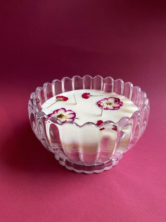 נר 2 פתילים בשילוב פרחים